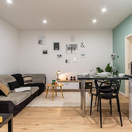Ferienwohnung Les Huisselets 4 Montbéliard Exterior foto