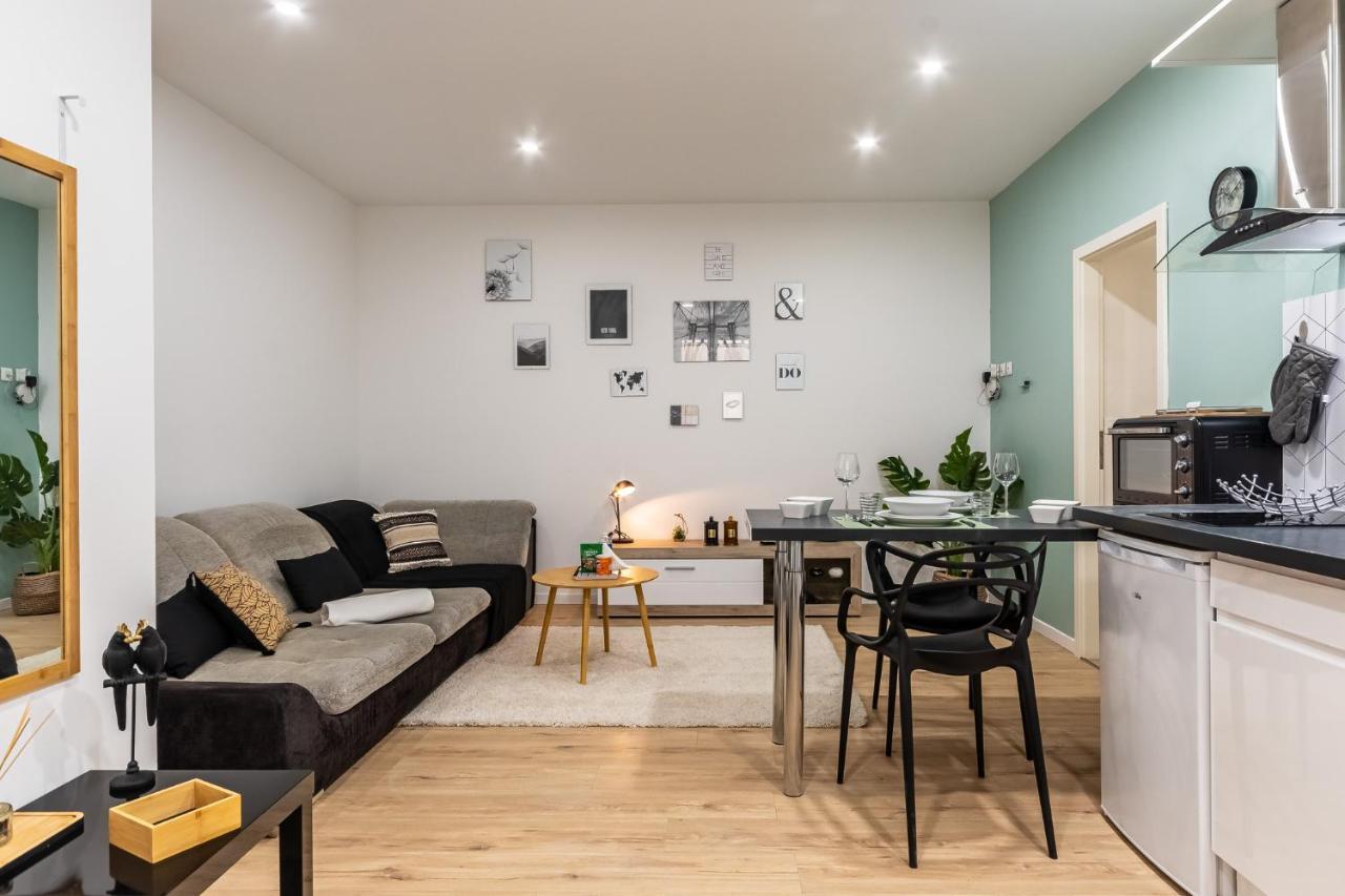 Ferienwohnung Les Huisselets 4 Montbéliard Exterior foto